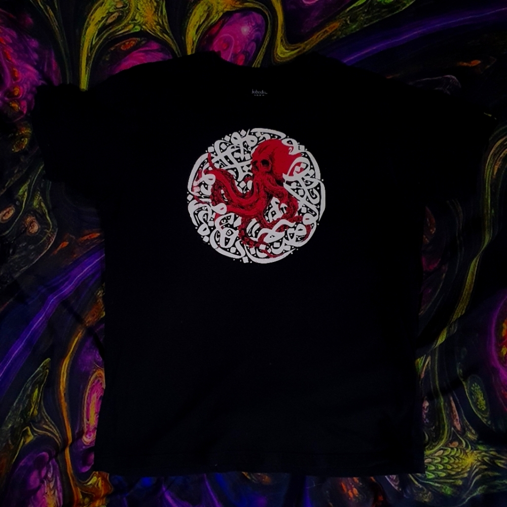 S - Jobedu Arabic Calligraphy  Octopus Graphic Shirt